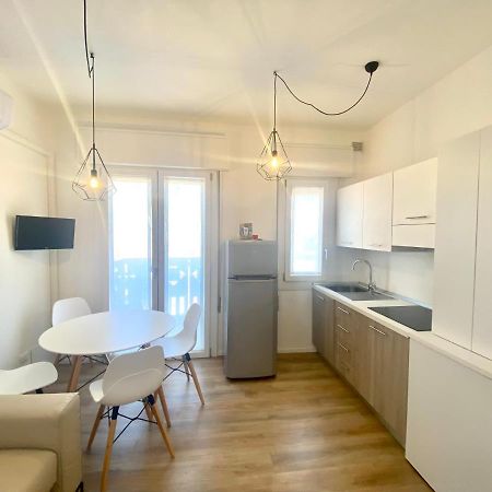 Ferienwohnung Maria Luisa - Piazza Mazzini - 30 Mt Dal Mare - Jesolo Exterior foto