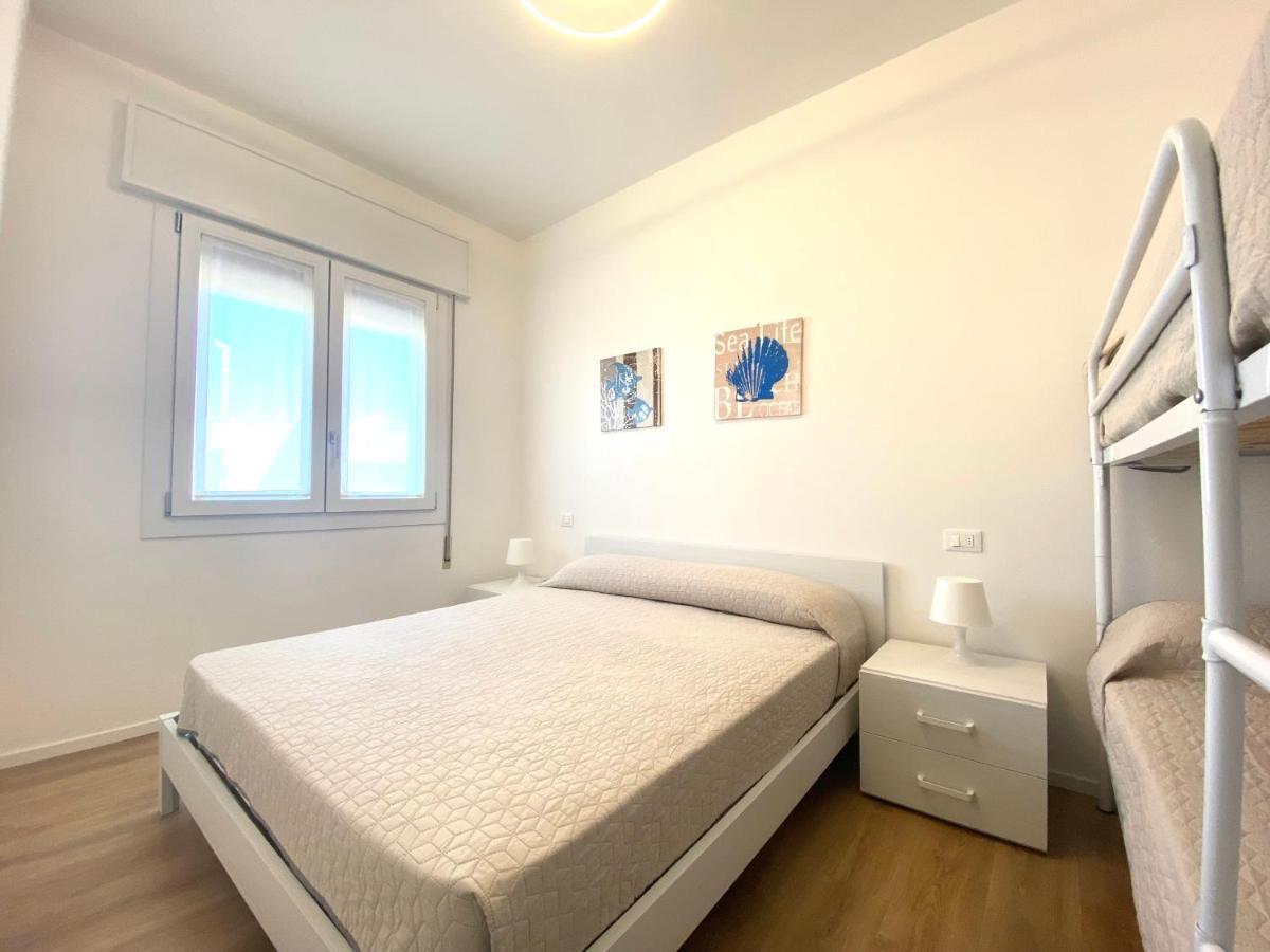 Ferienwohnung Maria Luisa - Piazza Mazzini - 30 Mt Dal Mare - Jesolo Exterior foto